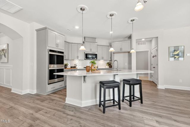 1217 Linkwood Way, Fuquay Varina, NC 27526