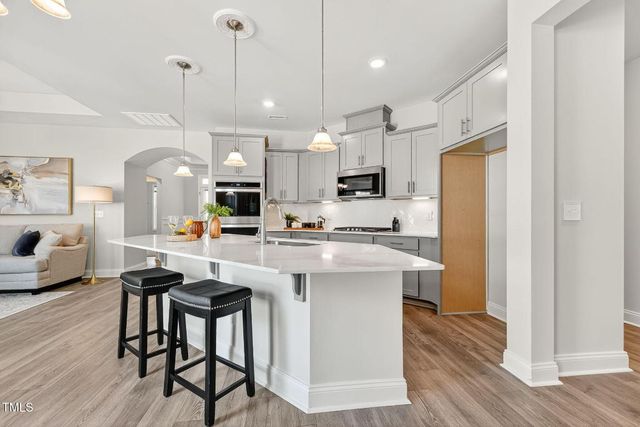 1217 Linkwood Way, Fuquay Varina, NC 27526