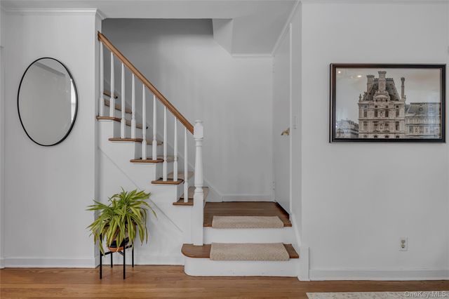 1A Orchard Farm Road, Port Washington, NY 11050