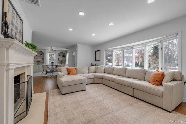 1A Orchard Farm Road, Port Washington, NY 11050