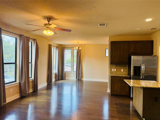 2004 Tripshaw LN 73C, Austin, TX 78741