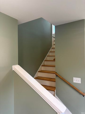 1612 S Fares Avenue, Evansville, IN 47714