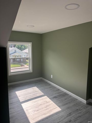 1612 S Fares Avenue, Evansville, IN 47714