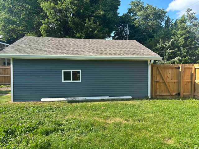 1612 S Fares Avenue, Evansville, IN 47714