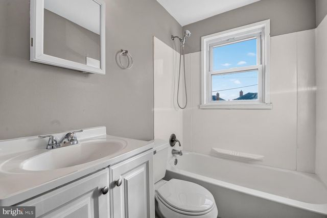 2112 FIRETHORN RD, Baltimore, MD 21220