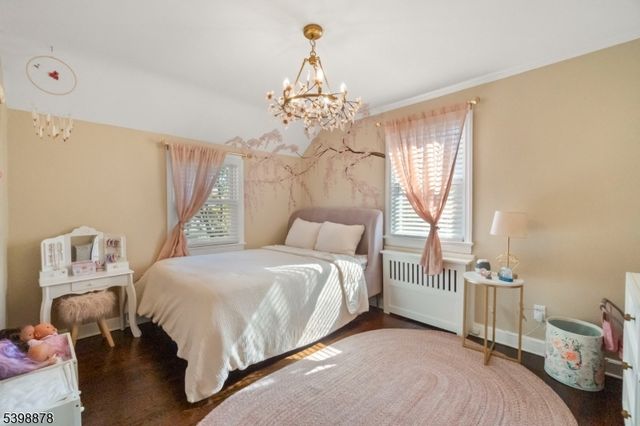 24 E Harrison Pl, Livingston Twp., NJ 07039