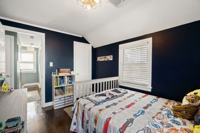 24 E Harrison Pl, Livingston Twp., NJ 07039