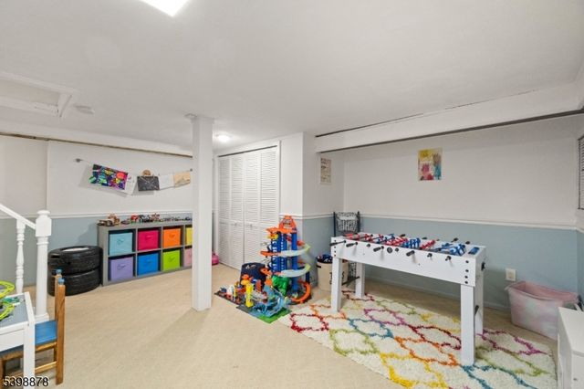 24 E Harrison Pl, Livingston Twp., NJ 07039