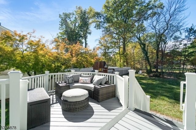 24 E Harrison Pl, Livingston Twp., NJ 07039