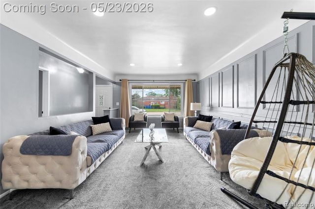 29410 Runey Drive, Warren, MI 48092