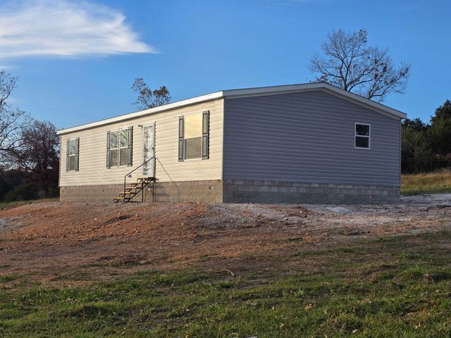 19732 State Highway E, Eagle Rock, MO 65641