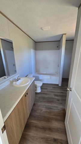 19732 State Highway E, Eagle Rock, MO 65641