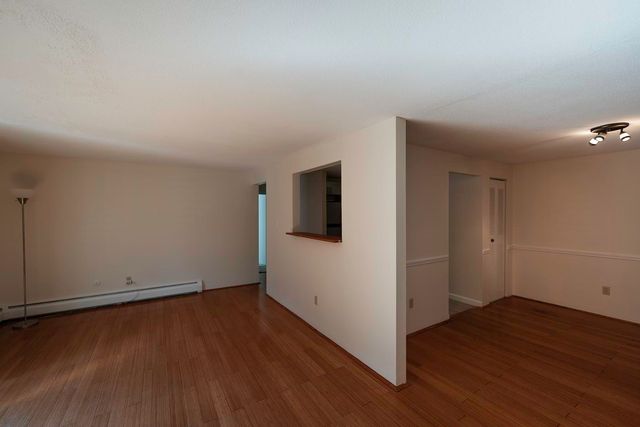 135 English Village Rd Apt 203, Manchester, NH 03102