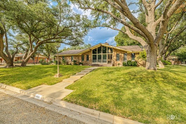111 Manor Street, Sonora, TX 76950