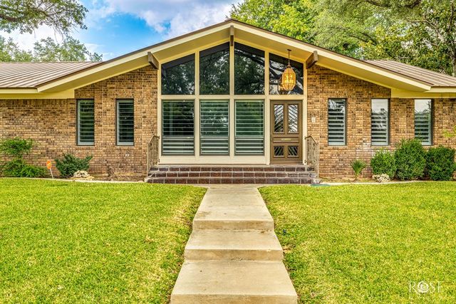 111 Manor Street, Sonora, TX 76950