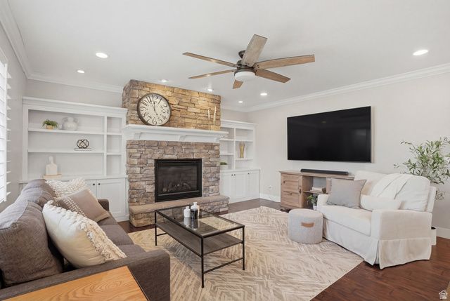 10346 S WOODGLEN CIR, Sandy, UT 84092