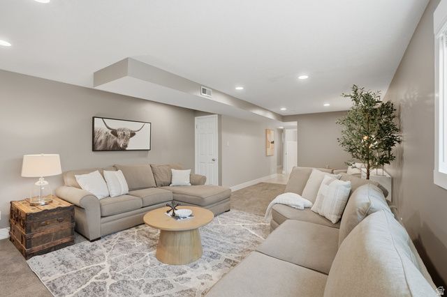 10346 S WOODGLEN CIR, Sandy, UT 84092