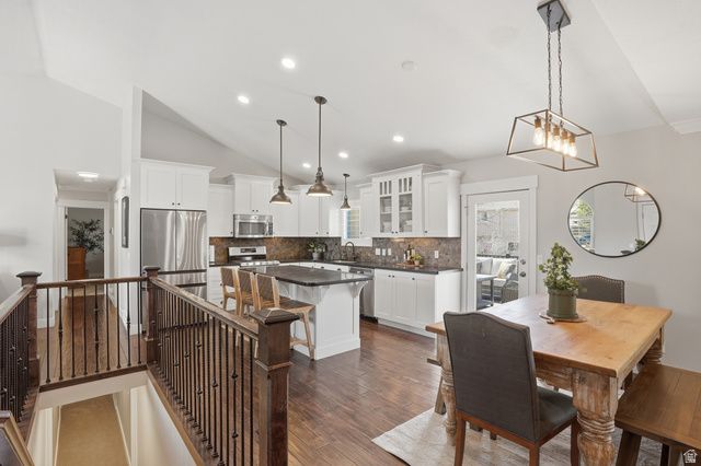 10346 S WOODGLEN CIR, Sandy, UT 84092