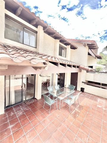 35 Cabrillo Drive, Avalon, CA 90704