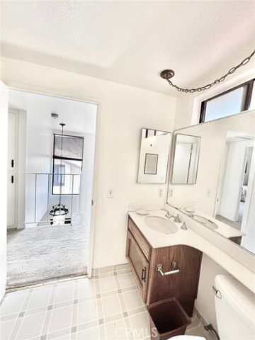 35 Cabrillo Drive, Avalon, CA 90704