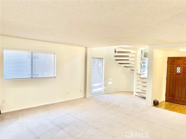 35 Cabrillo Drive, Avalon, CA 90704