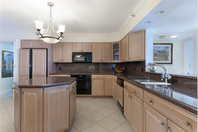 19670 Beach Road PHB3, Tequesta, FL 33469