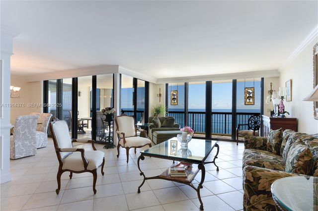 19670 Beach Road PHB3, Tequesta, FL 33469