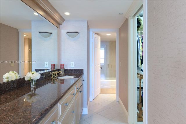 19670 Beach Road PHB3, Tequesta, FL 33469