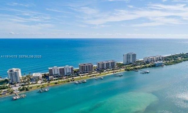 19670 Beach Road PHB3, Tequesta, FL 33469