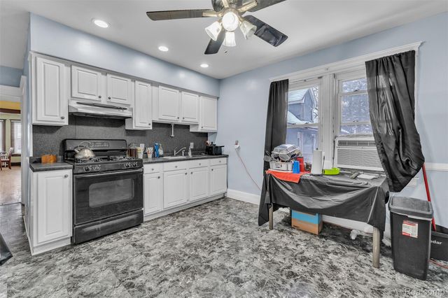 3521 Harding Street, Detroit, MI 48214