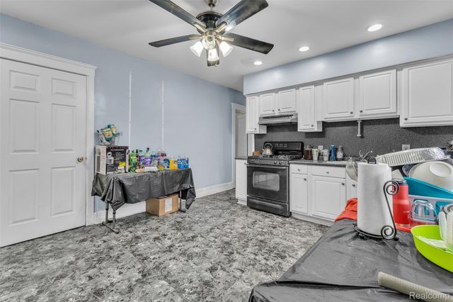 3521 Harding Street, Detroit, MI 48214