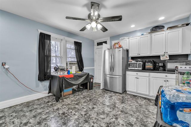 3521 Harding Street, Detroit, MI 48214