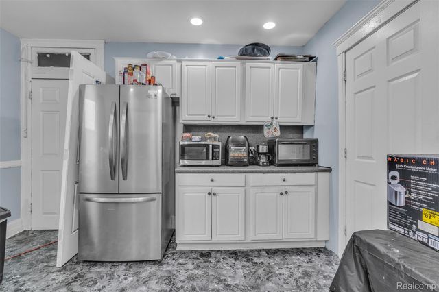 3521 Harding Street, Detroit, MI 48214