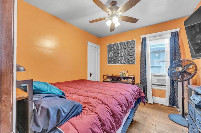 3521 Harding Street, Detroit, MI 48214