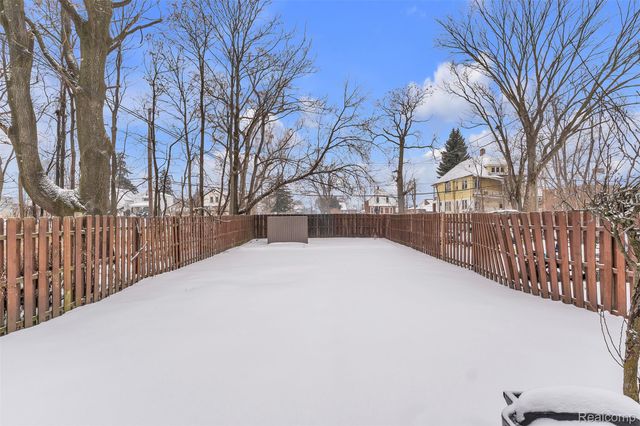 3521 Harding Street, Detroit, MI 48214