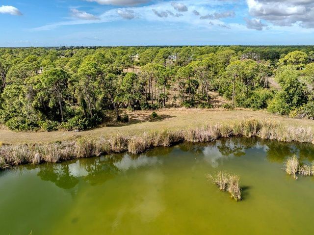 9008 FALCON COURT, Venice, FL 34293