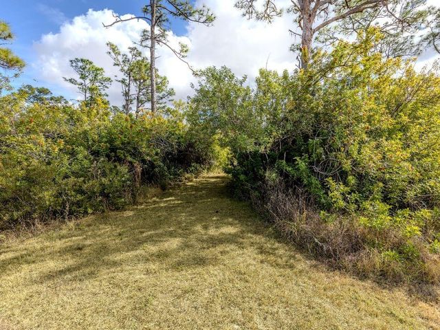 9008 FALCON COURT, Venice, FL 34293