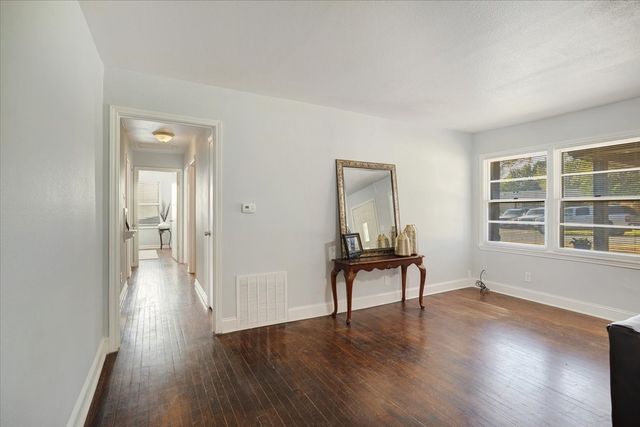 1721 Ridgewood Road, Denison, TX 75020