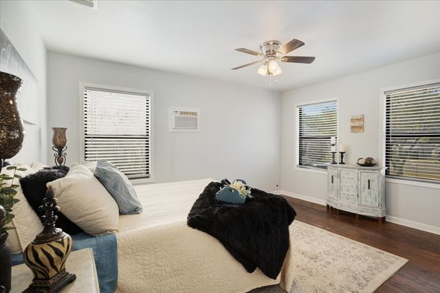 1721 Ridgewood Road, Denison, TX 75020