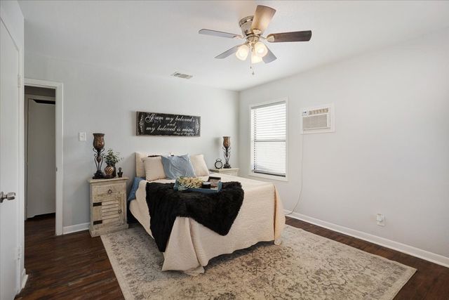 1721 Ridgewood Road, Denison, TX 75020