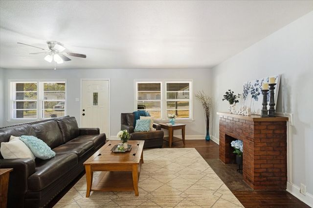 1721 Ridgewood Road, Denison, TX 75020