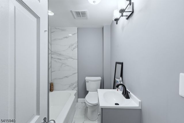 335 Dermody St, Roselle Boro, NJ 07203