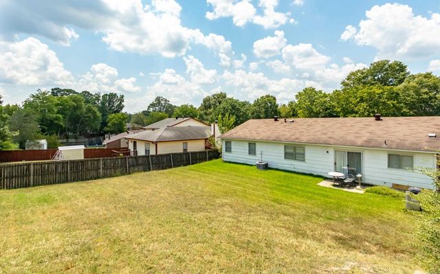 5913 timberview Road, Little Rock, AR 72204