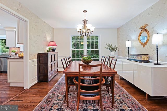 7712 LEAR RD, Mclean, VA 22102