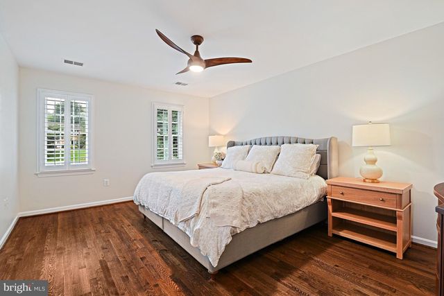 7712 LEAR RD, Mclean, VA 22102
