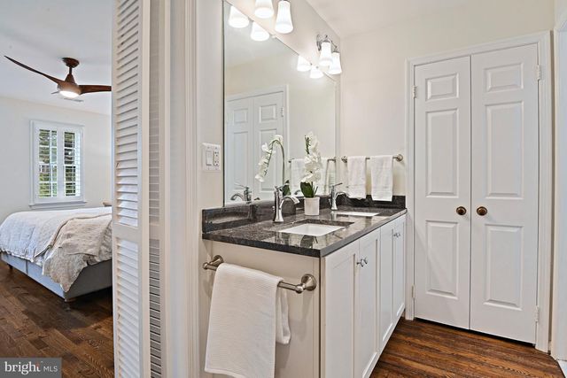7712 LEAR RD, Mclean, VA 22102