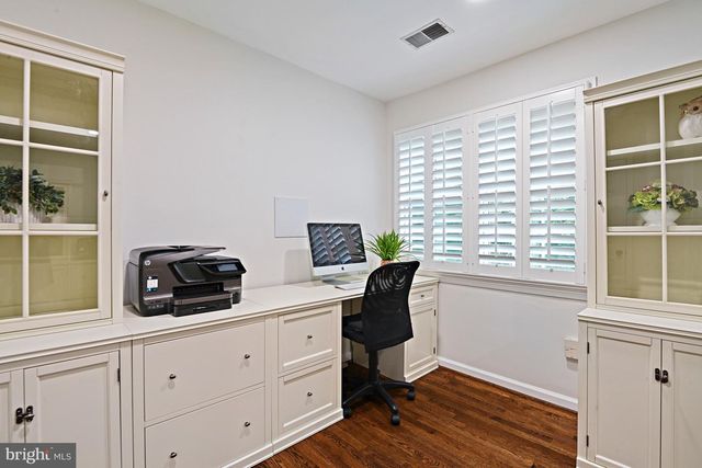 7712 LEAR RD, Mclean, VA 22102