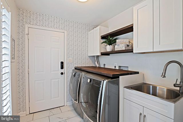 7712 LEAR RD, Mclean, VA 22102