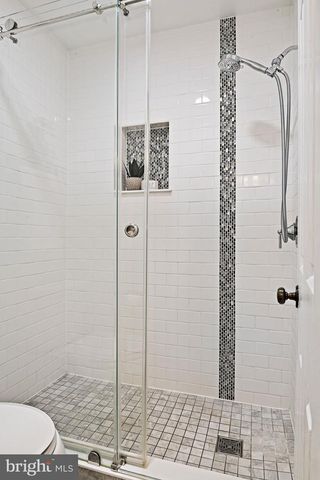 7712 LEAR RD, Mclean, VA 22102
