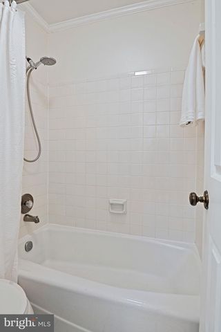 7712 LEAR RD, Mclean, VA 22102